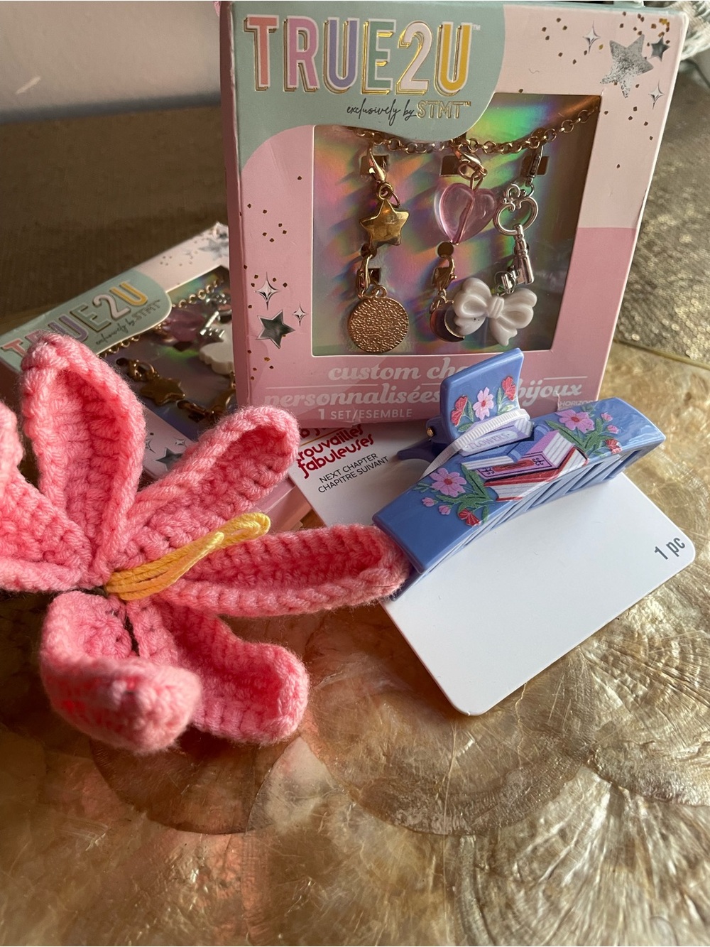 NWT & NIB Accessories Beauty Bundle! Feminine & can be personalized!